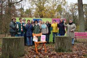 Der erste Stuhl wurde an unserem Frauenbundplatz aufgestellt